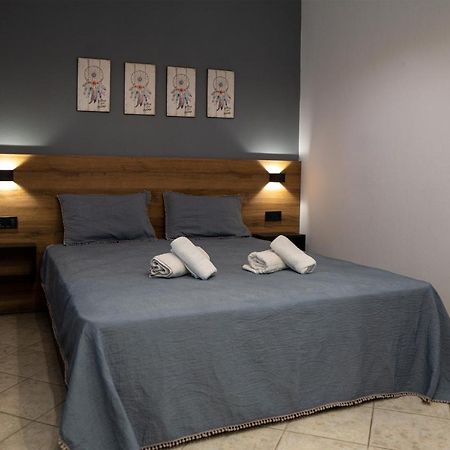Sea View Apartment Grek Nea 2 Néa Róda Kültér fotó
